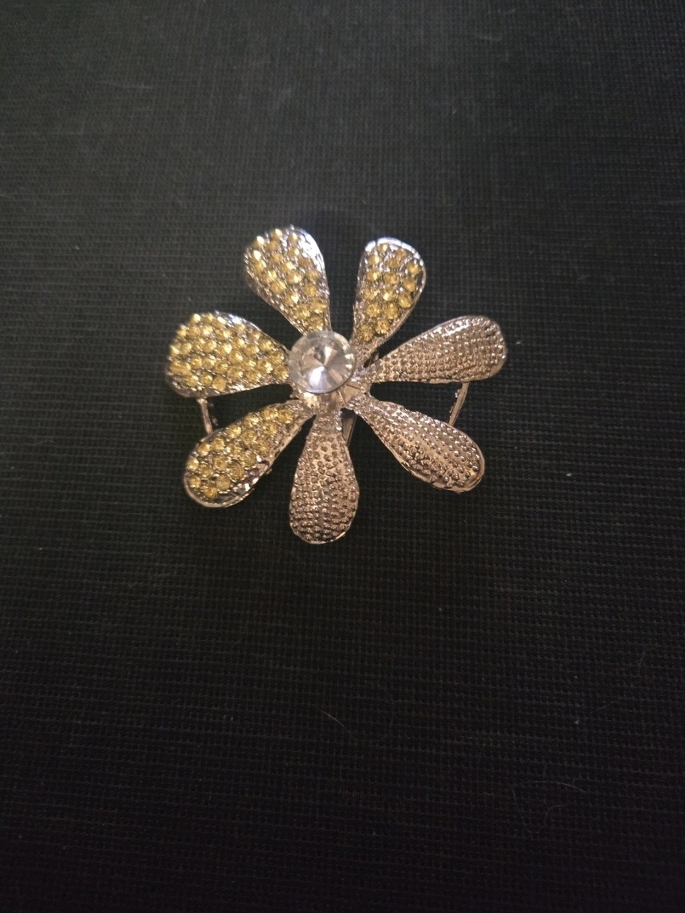 Gold and Yellow Floral Crystal Brooch - Women Jewelry Pre-loved